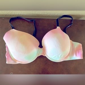PINK Victoria’s Secret pastel bra, size 36C